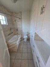 113 N Park Ave in Montebello, CA - Building Photo - Building Photo