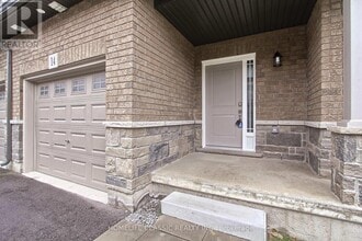 14 Laguna Vlg Cres in Hamilton, ON - Building Photo - Building Photo