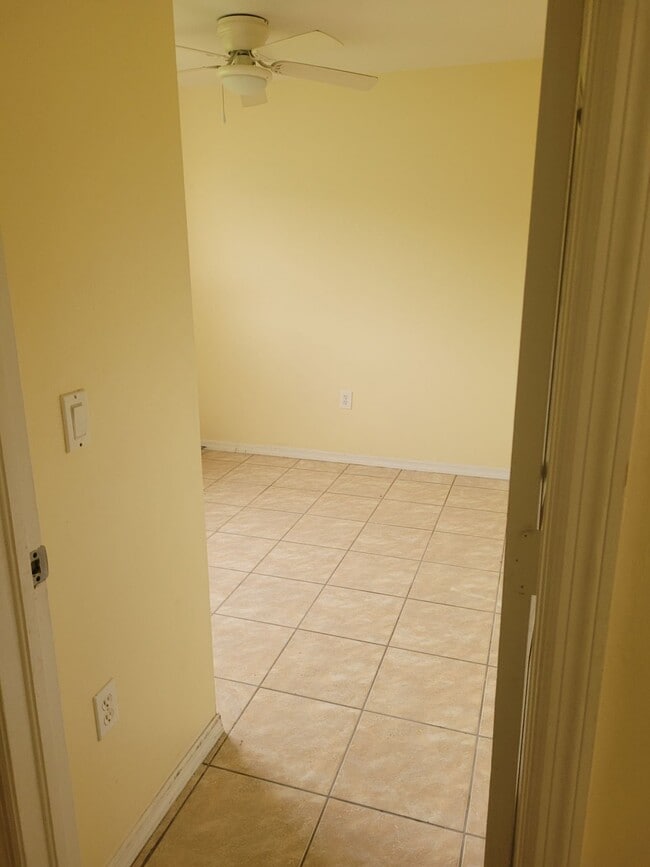 849 Motel St E in Lehigh Acres, FL - Building Photo - Building Photo