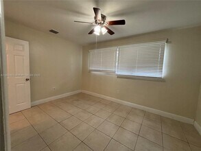 1830 NW 88th Terrace in Miami, FL - Building Photo - Building Photo