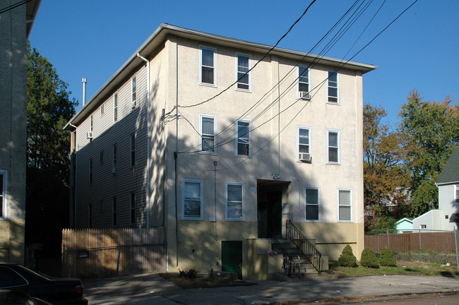 141-145 Cooper Ave in Oaklyn, NJ - Building Photo - Building Photo