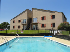 Saddle Ridge Apartments