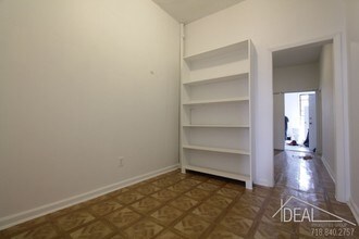 287 Wyckoff Ave-Unit -3L in Brooklyn, NY - Building Photo - Building Photo