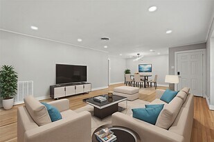 5451 Redstart St in Houston, TX - Building Photo