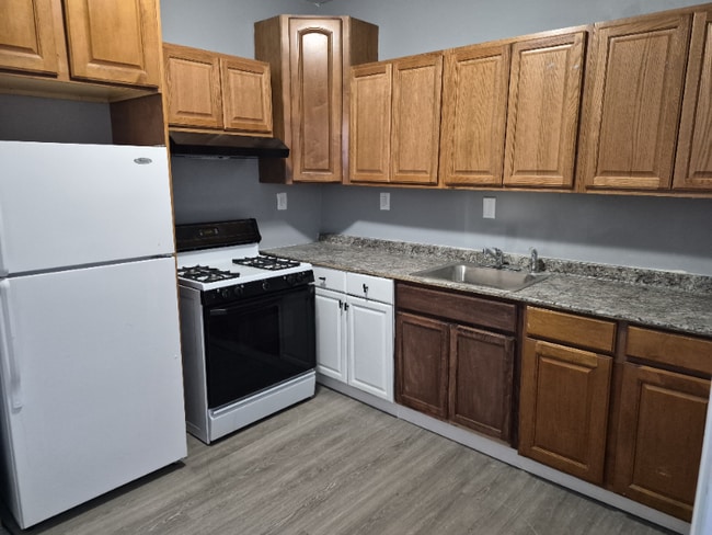 180 Walnut Ave, Unit 2 in Trenton, NJ - Building Photo - Building Photo