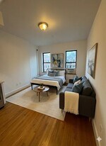 639 Tenth Avenue in New York, NY - Building Photo