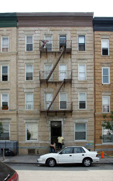 134 29TH ST in Brooklyn, NY - Foto de edificio