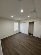 2515 Hermosa Ave, Unit A in Montrose, CA - Building Photo - Building Photo