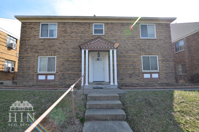 7256 Reading Rd, Unit 4