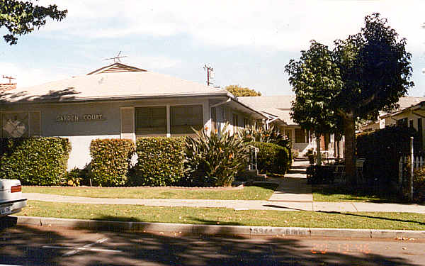 Garden Court in Temple City, CA - Foto de edificio