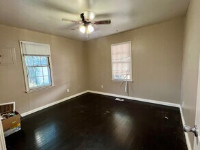 533 E Fairchild Dr in Midwest City, OK - Building Photo - Building Photo