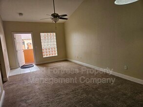 4167 Castilla Circle in Ft. Myers, FL - Foto de edificio - Building Photo