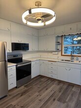 610 Linden St W in Stillwater, MN - Foto de edificio - Building Photo