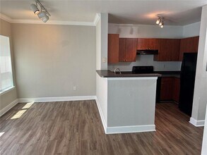300 E South St in Orlando, FL - Building Photo - Building Photo