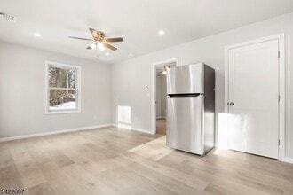 7 Mountain Rd in Denville, NJ - Building Photo - Building Photo