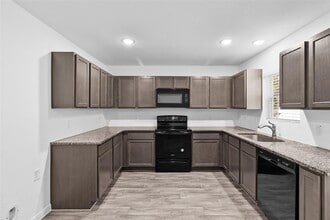 189 Curry St in Livingston, TX - Building Photo - Building Photo