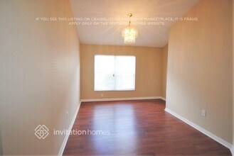 12718 Lake Vista Dr in Gibsonton, FL - Building Photo - Building Photo