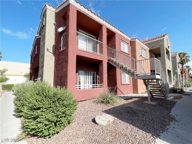 property at 4730 E Craig Rd