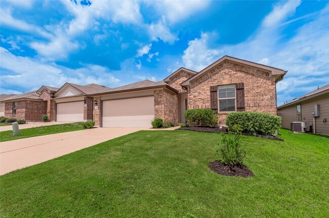 117 Rockbridge Dr in Huntsville, TX - Building Photo - Building Photo