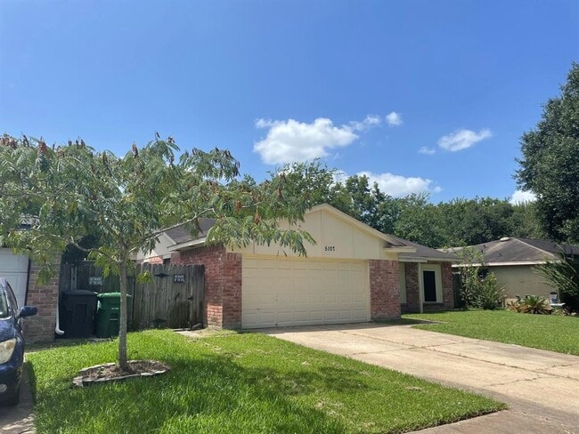 property at 5107 Ridgeton Dr