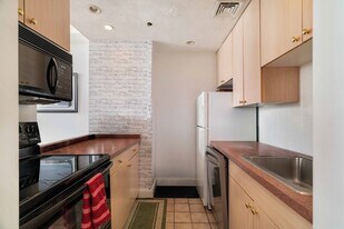 188 North St, Unit 42 in Boston, MA - Building Photo