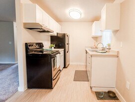 Notch 8 Apartments in Tacoma, WA - Building Photo