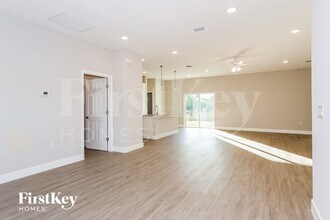 3198 Halsey Ave SE in Palm Bay, FL - Building Photo - Building Photo