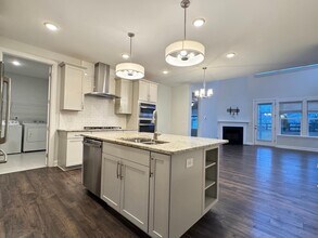 912 Haybeck Ln in Apex, NC - Building Photo - Building Photo