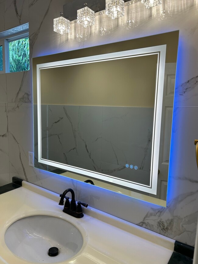 property at 874 Juliet Ct