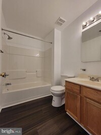 1135 N Stricker St photo'