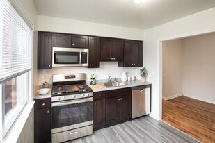 Westgate Gardens in Parsippany, NJ - Building Photo