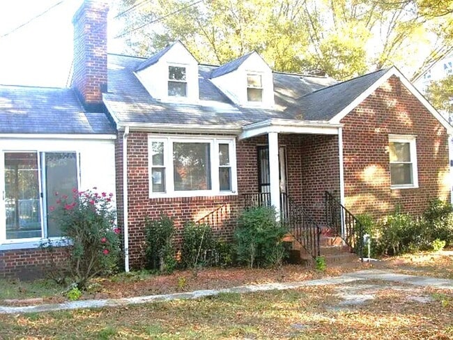 property at 4207 Columbus Dr