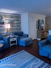 17 Gloucester Ct in Freehold, NJ - Building Photo - Building Photo