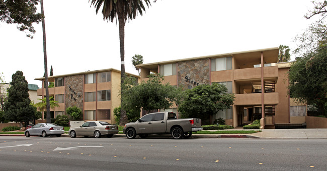 Stone Pine Apartments in Pasadena, CA - Building Photo - Building Photo