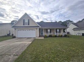 2656 Daniel Boone Ln in Hope Mills, NC - Building Photo