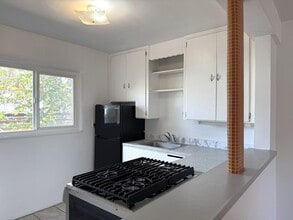 521 Adams St NE in Albuquerque, NM - Building Photo - Building Photo