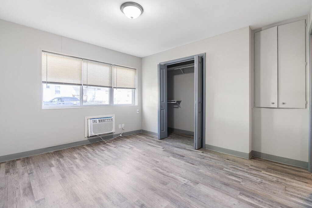 Saluki Apartments in Carbondale, IL