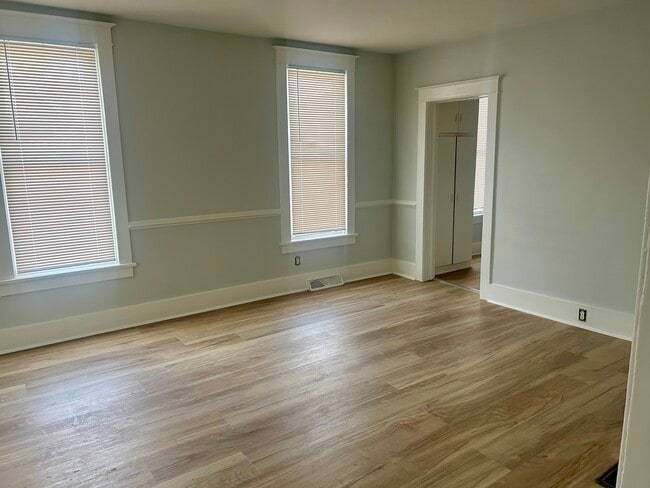 208 N Normal St in Ypsilanti, MI - Building Photo - Building Photo