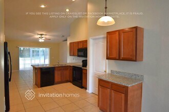 536 Napa Valley Cir in Valrico, FL - Building Photo - Building Photo