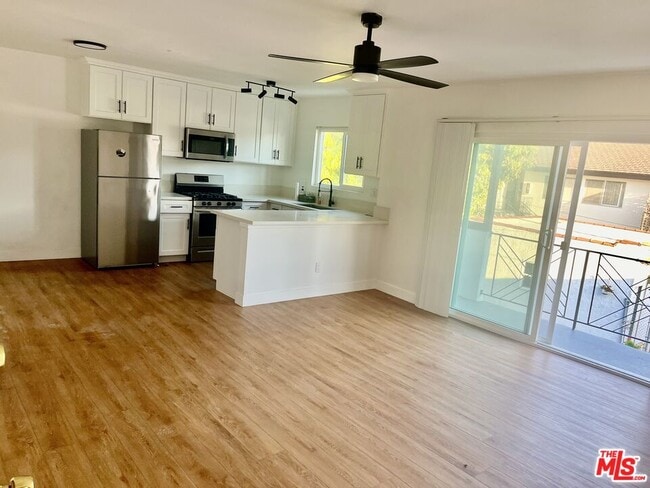 property at 3824 Keystone Av