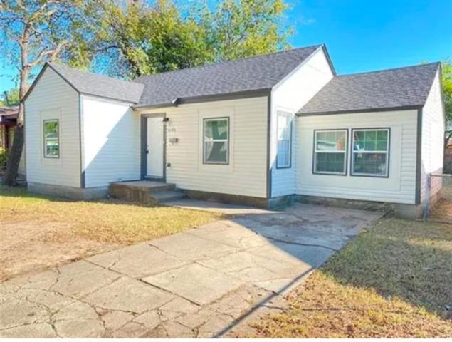 1605 Hickory St in Grand Prairie, TX - Building Photo