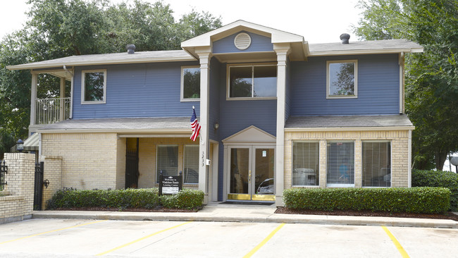 Windchase Hamlet Apartments in Houston, TX - Building Photo - Building Photo