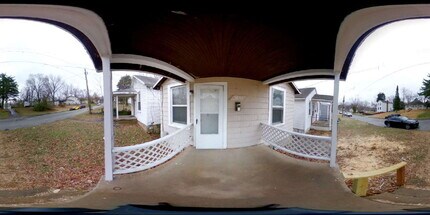 5635 Hodiamont Ave in Jennings, MO - Foto de edificio - Building Photo