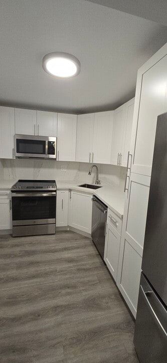 3031 N Ocean Blvd, Unit 405 in Fort Lauderdale, FL - Building Photo
