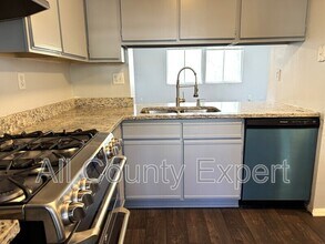 862 Regal Path Ln in Decatur, GA - Building Photo - Building Photo