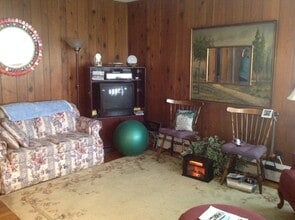 8688 Lees Ridge Rd in Warrenton, VA - Building Photo - Building Photo