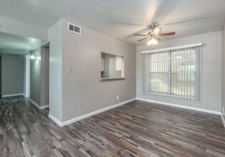 Northaven Terrace in Dallas, TX - Building Photo - Building Photo