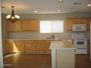 2161 E 35th Ave in Apache Junction, AZ - Building Photo - Building Photo