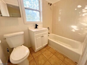 638 Paulison Ave in Clifton, NJ - Building Photo - Building Photo