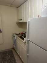 909 Beacon St, Unit B2 in Boston, MA - Building Photo